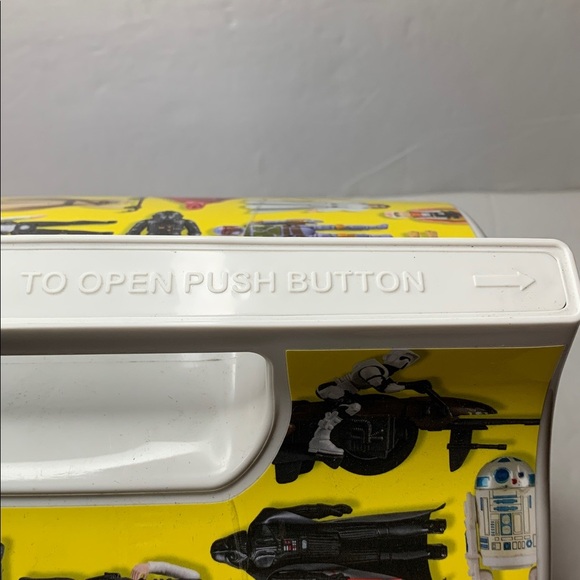 Star Wars 4 Qt Insulated Playmate Cooler Mini Toy Box Action Figures NWT - Picture 11 of 14